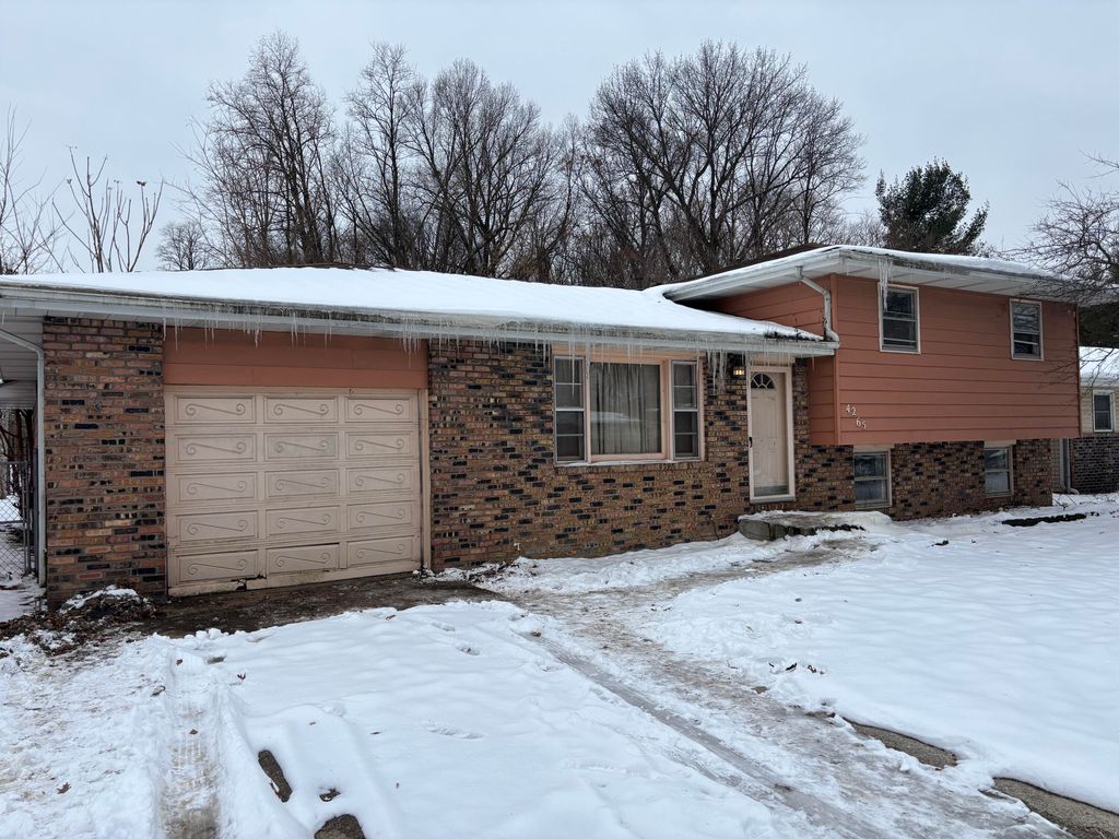 Photo of 4265 E 28th Avenue, Lake Station, IN 46405 (MLS # 831689)