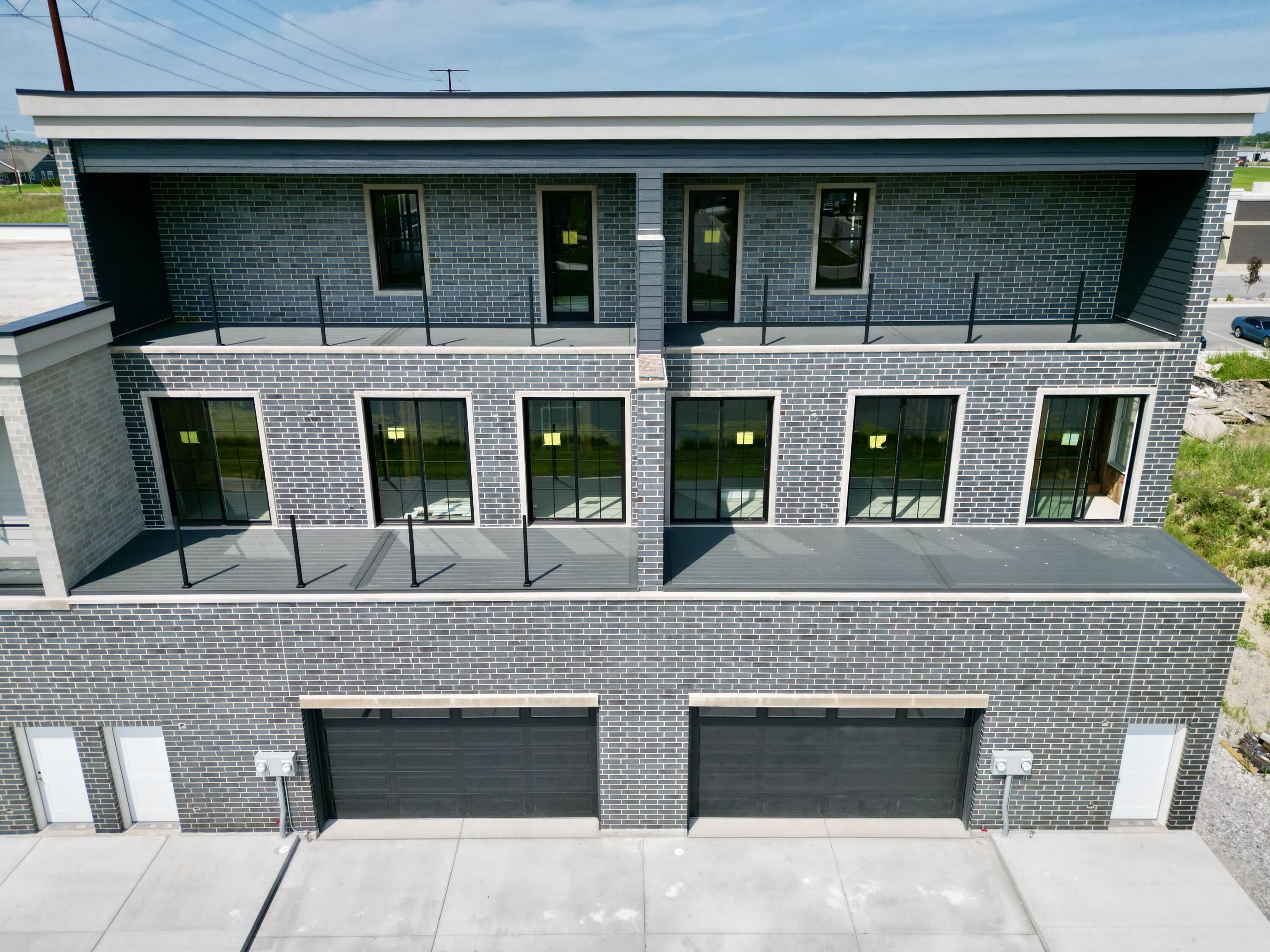 10261 Calumet Avenue 203