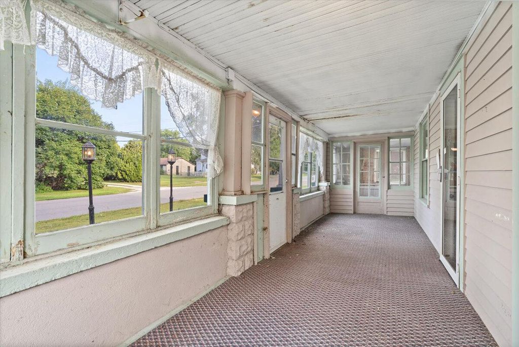 Photo of 206 S Main Street, Morocco, IN 47963 (MLS # 831741)