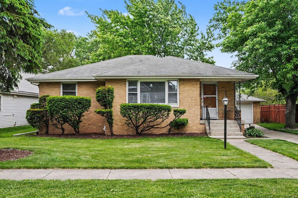 Photo of 1022 170th Street, Hammond, IN 46324 (MLS # 839333)