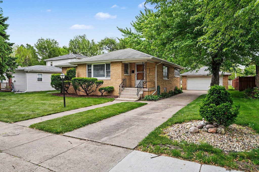 Photo of 1022 170th Street, Hammond, IN 46324 (MLS # 839333)