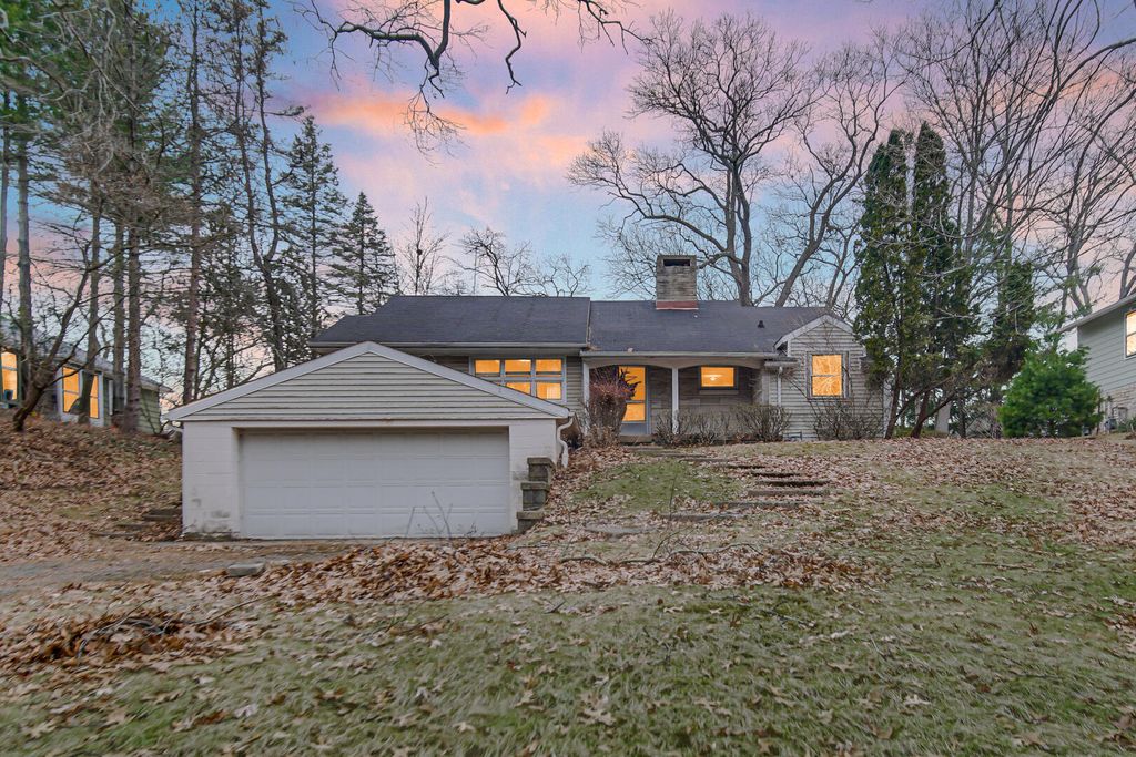 Photo of 2906 Oriole Trail, Long Beach, IN 46360 (MLS # 835352)