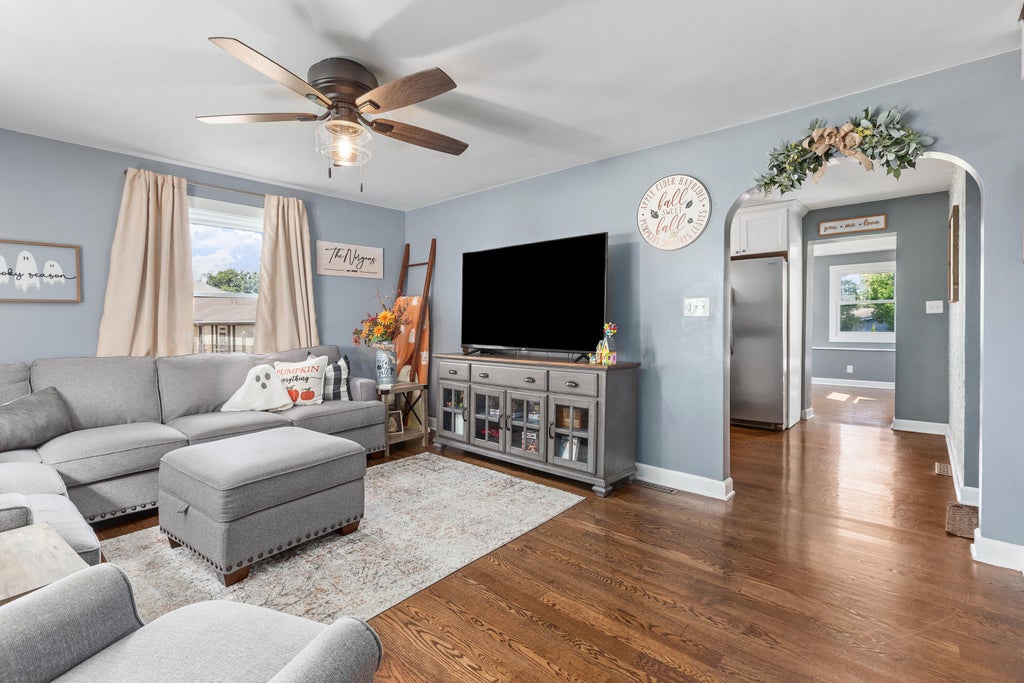 Photo of 2608 Campbell Street, Valparaiso, IN 46385 (MLS # 844642)