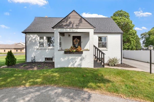 2608 CAMPBELL ST, VALPARAISO, IN 46385 - Image 21e4faf75853252db9bff62b7a8b4149/618237252