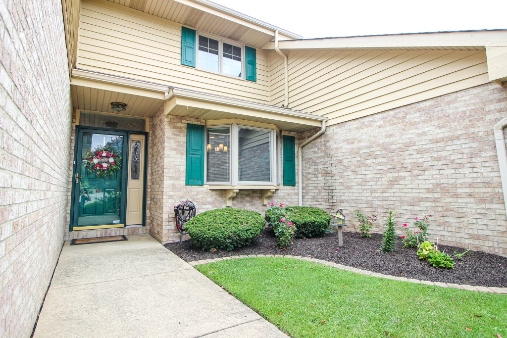 Photo of 504 Pinehurst Lane, Schererville, IN 46375 (MLS # 843026)
