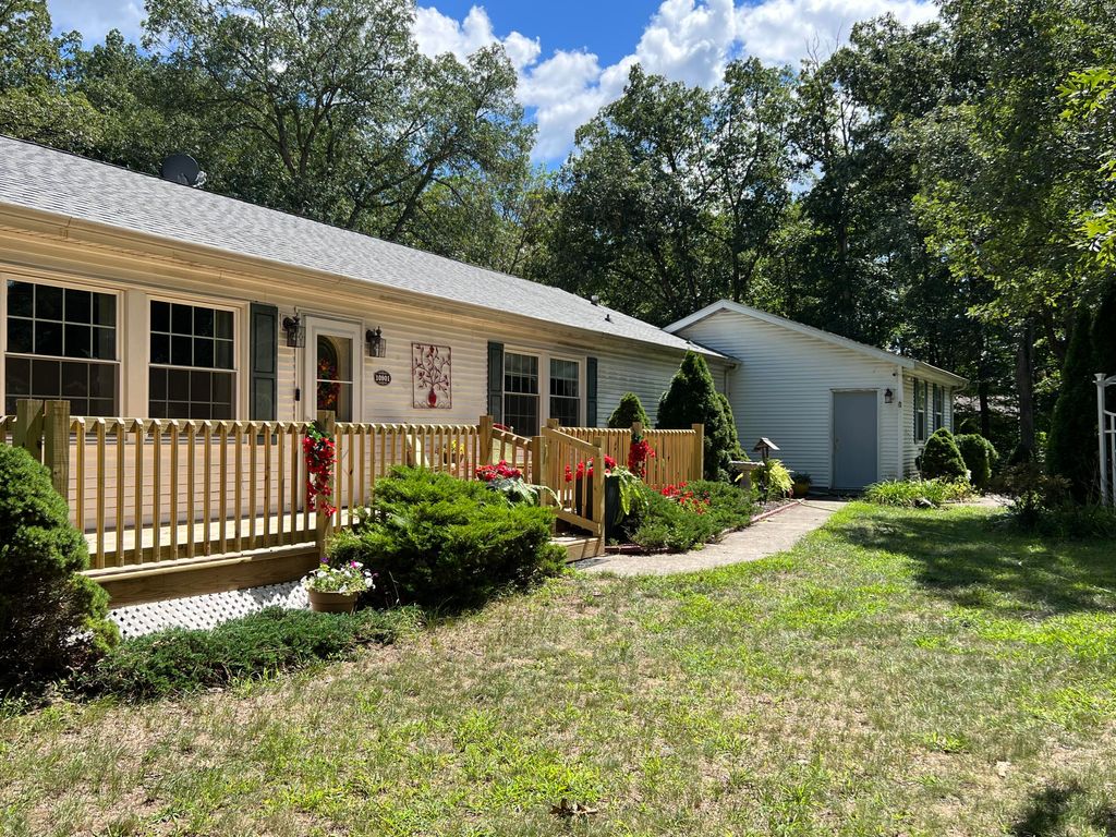 Photo of 10901 N 555 E, DeMotte, IN 46310 (MLS # 833506)