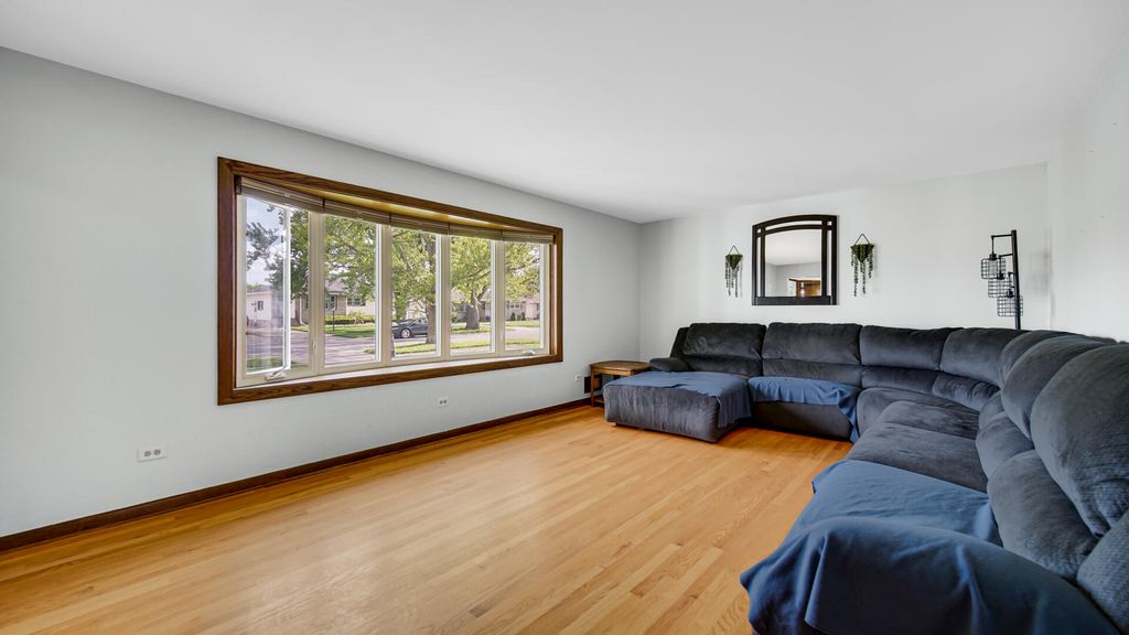 Photo of 3509 41st Place, Highland, IN 46322 (MLS # 838566)