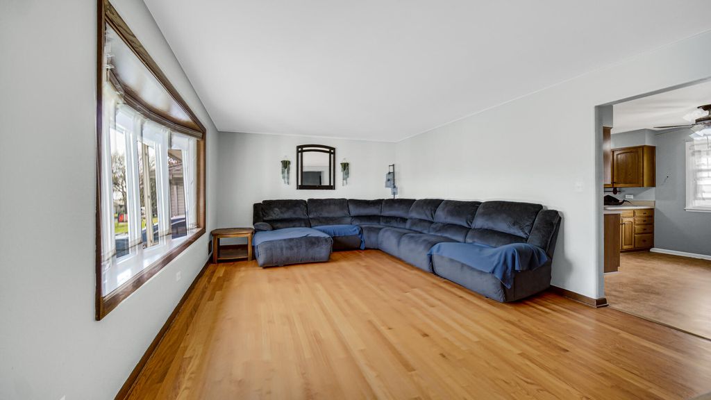 Photo of 3509 41st Place, Highland, IN 46322 (MLS # 838566)