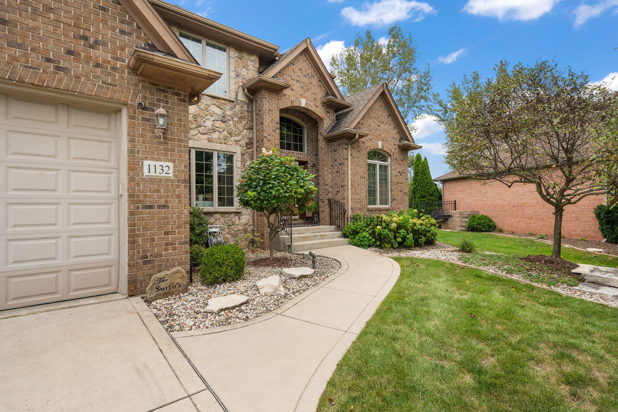 1132 Barrington Court