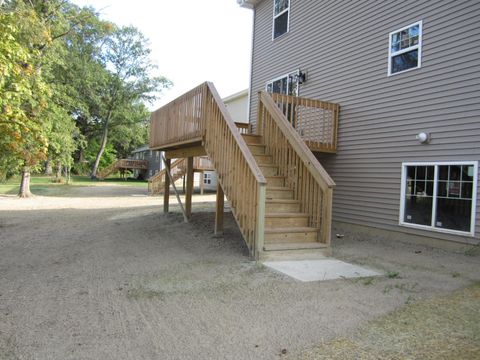 Single Family Residence in Cedar Lake IN 14216 Fairbanks Street 12.jpg