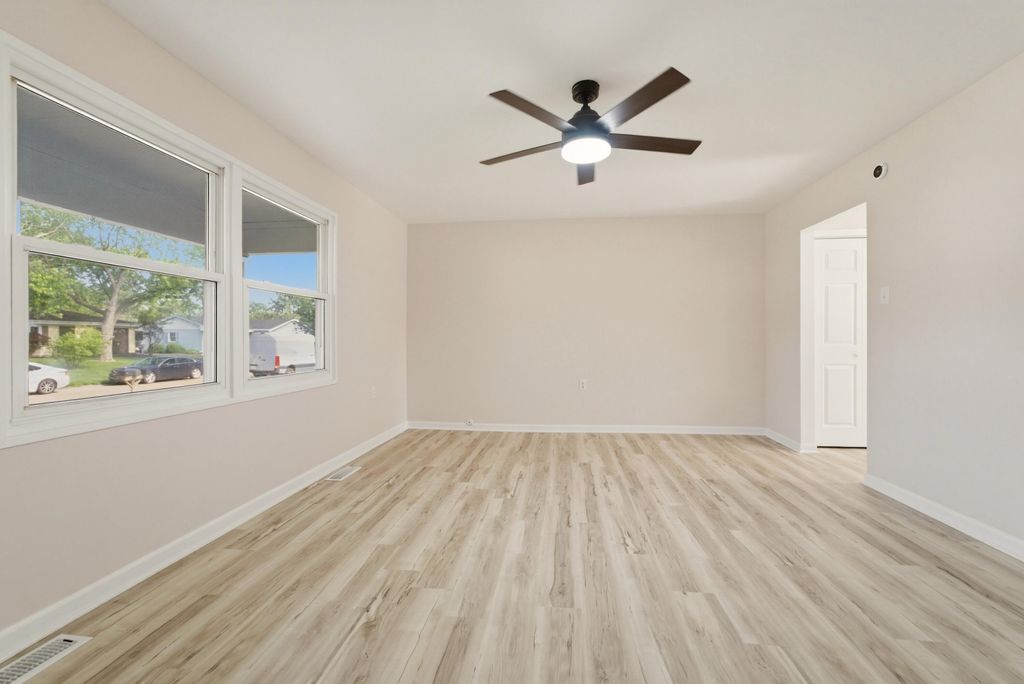 Photo of 729 Governor Road, Valparaiso, IN 46385 (MLS # 839419)