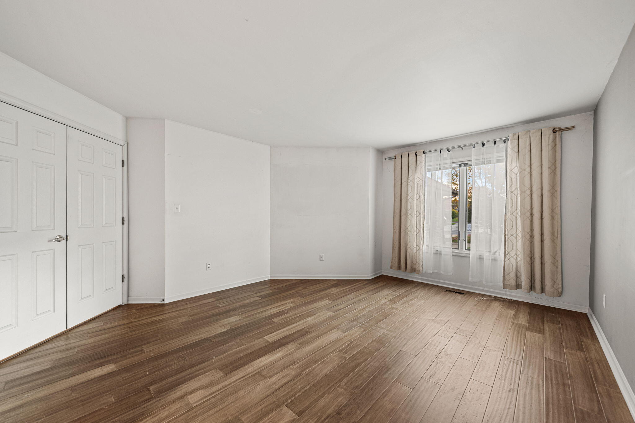 Crown Point, Indiana 46307, United States, 2 Bedrooms Bedrooms, ,2 BathroomsBathrooms,Residential,Active,237322