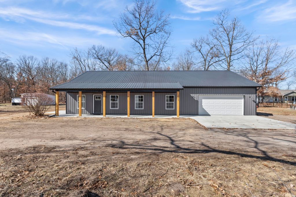 Photo of 10842 N 1000 W, DeMotte, IN 46310 (MLS # 834819)