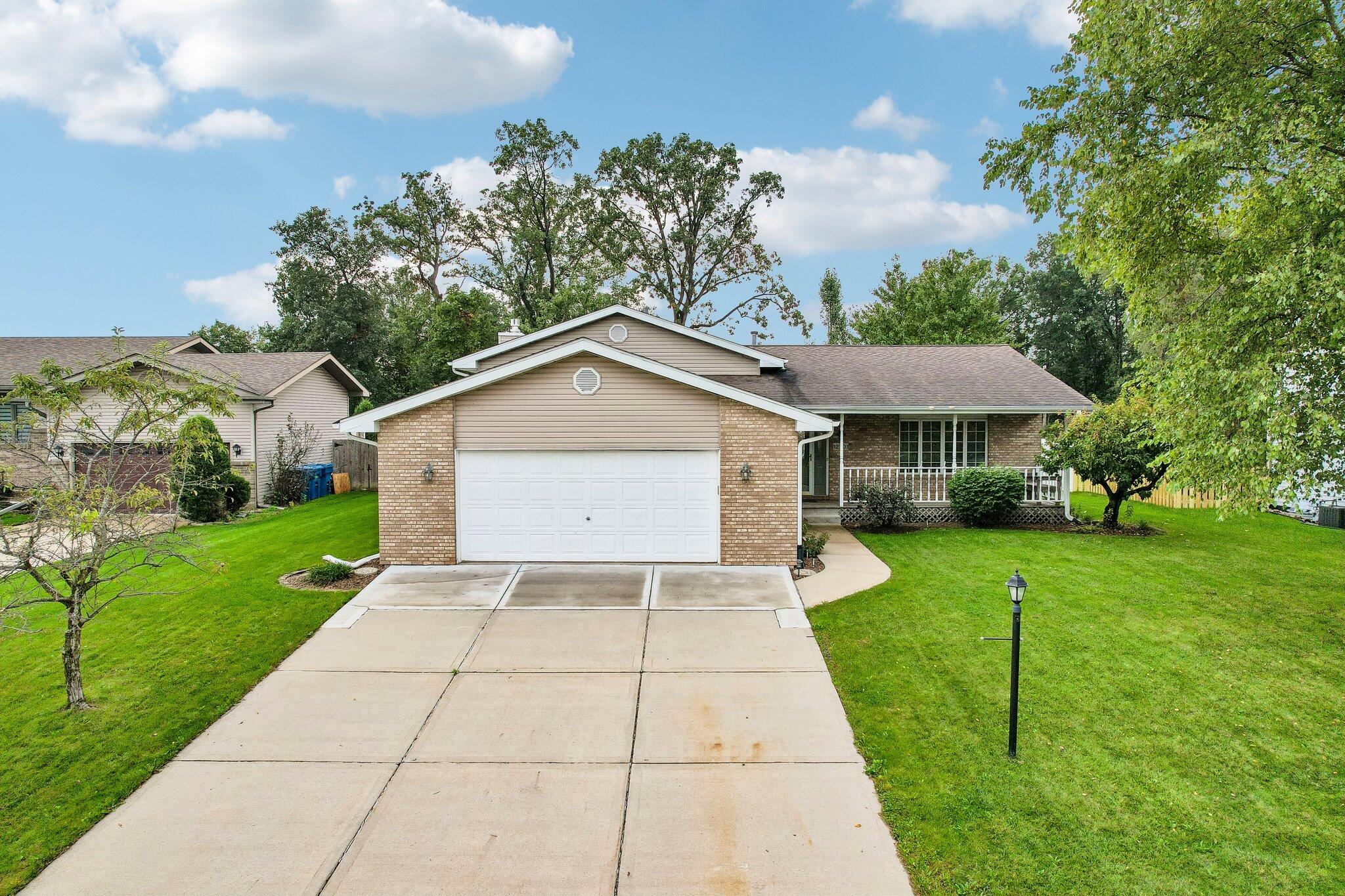12701 Goldenrod Place