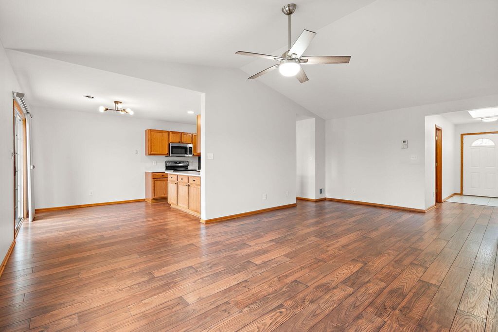 Photo of 1065 Easy Street #C, Crown Point, IN 46307 (MLS # 834302)