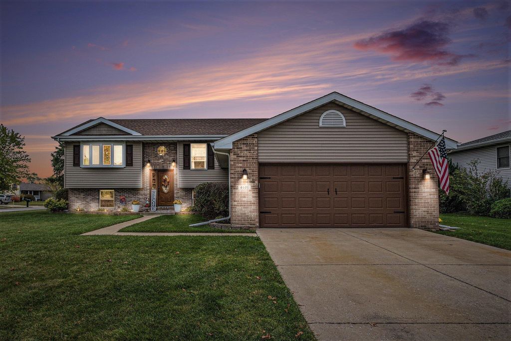 Photo of 6101 W 135th Place, Cedar Lake, IN 46303 (MLS # 829339)