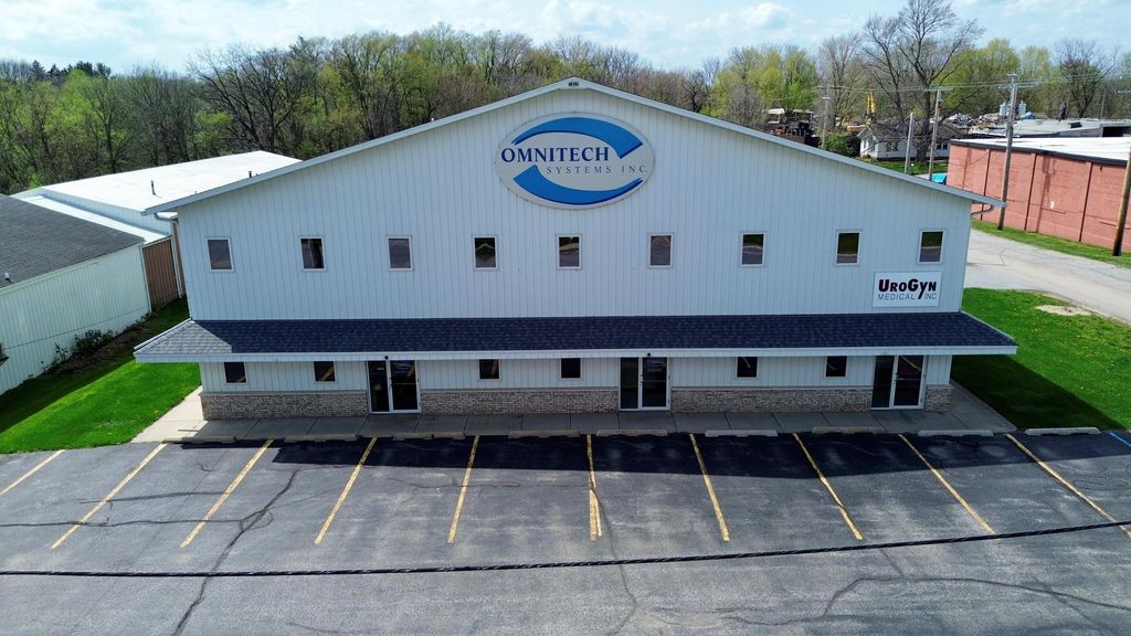 Photo of 450 Campbell Street, Valparaiso, IN 46385 (MLS # 837331)