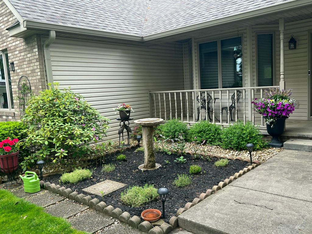 Photo of 10030 Eagle Court, DeMotte, IN 46310 (MLS # 832321)