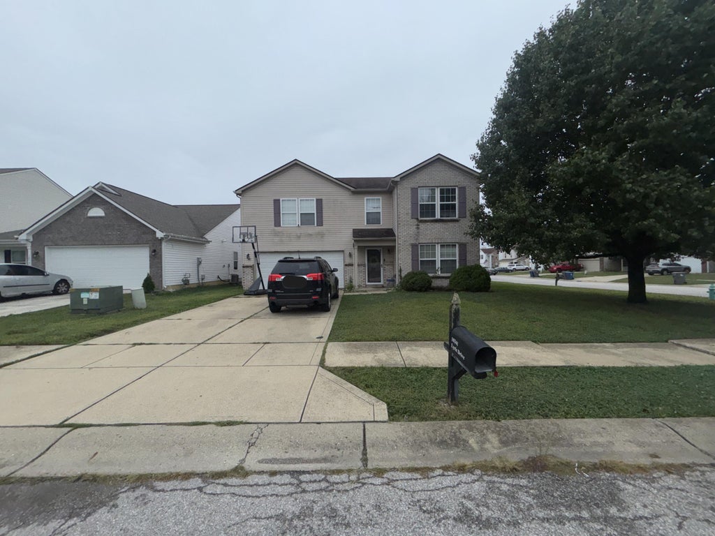 Photo of 10341 Lyric Drive, Indianapolis, IN 46235 (MLS # 845816)