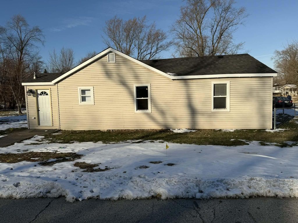 Photo of 2698 Cass Street, Gary, IN 46405 (MLS # 832000)