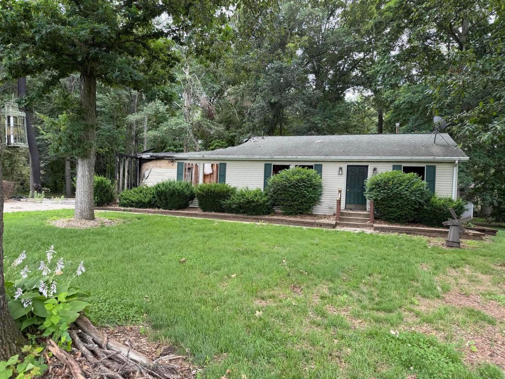 Photo of 9796 S 225 W, Union Mills, IN 46382 (MLS # 841296)