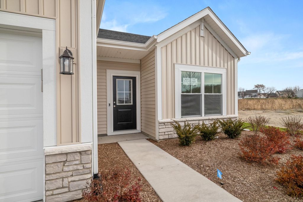 Photo of 6214 River Run Avenue, Portage, IN 46368 (MLS # 834920)