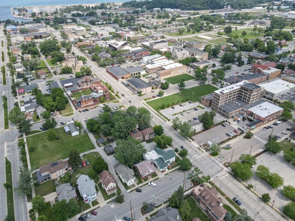 Photo of 731 Washington Street, Michigan City, IN 46360 (MLS # 837603)