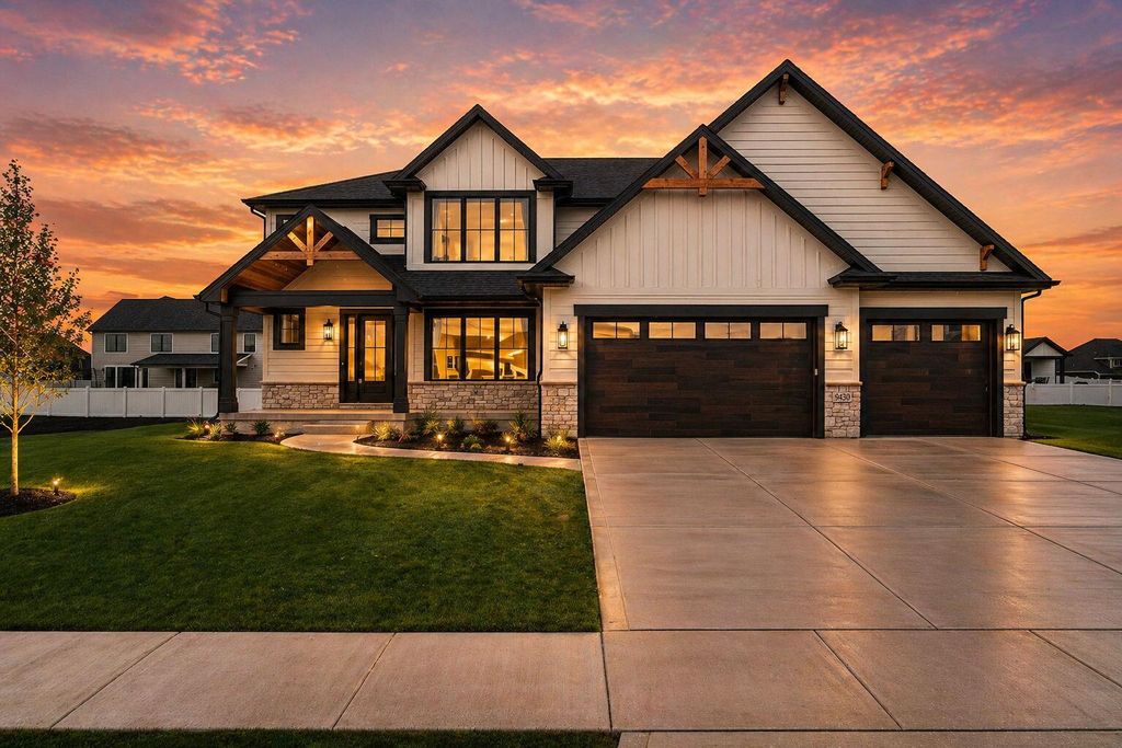 Photo of 9430 Iris Drive, Saint John, IN 46373 (MLS # 837894)