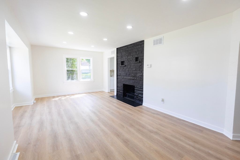 Photo of 11105 W 105th Place, Saint John, IN 46373 (MLS # 838482)