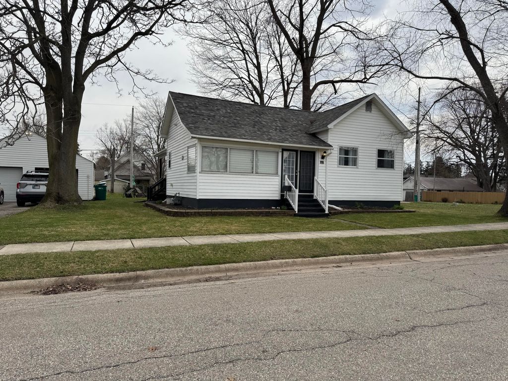 Photo of 311 John Street, La Porte, IN 46350 (MLS # 835872)