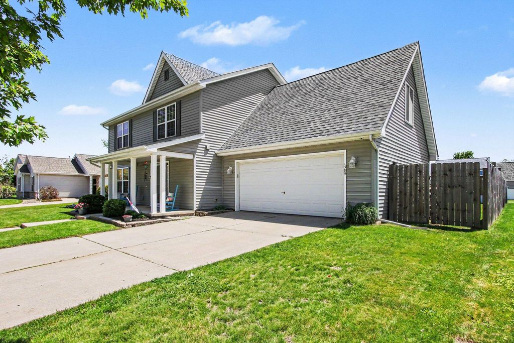 Photo of 1385 Reading Street, Valparaiso, IN 46385 (MLS # 839029)