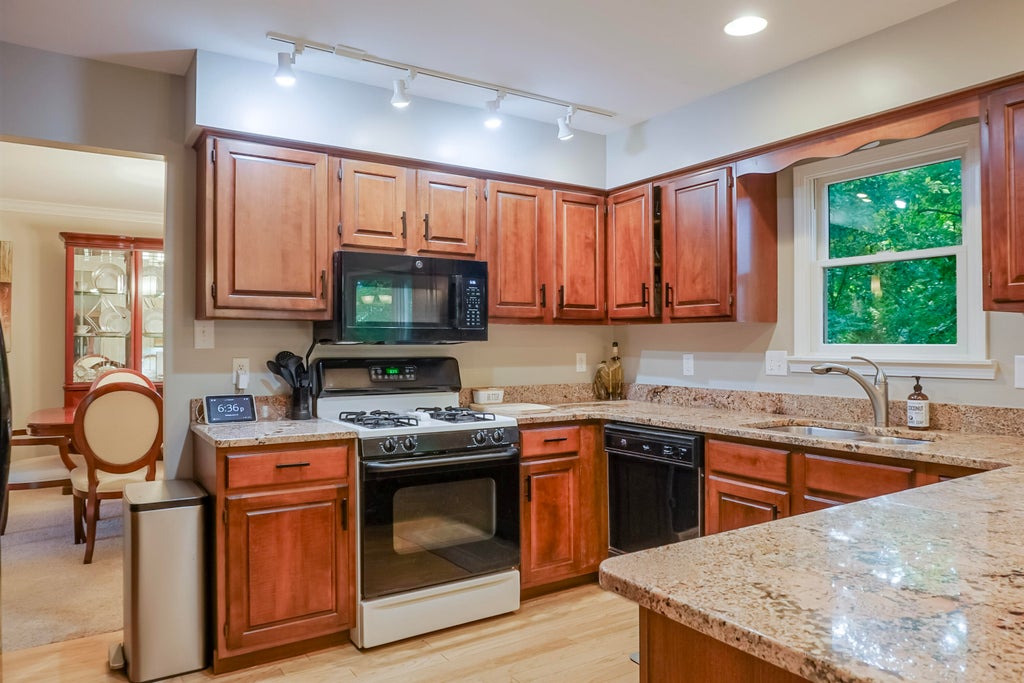 Photo of 141 Guilford Road, Valparaiso, IN 46385 (MLS # 840931)