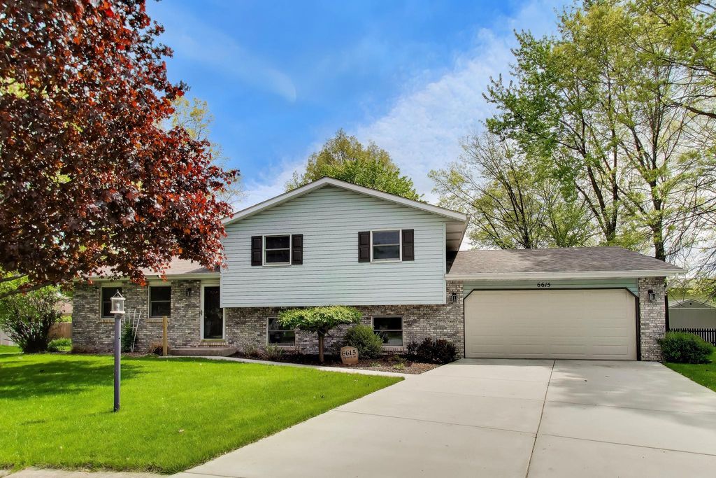 Photo of 6615 Spruce Street, Portage, IN 46368 (MLS # 838531)