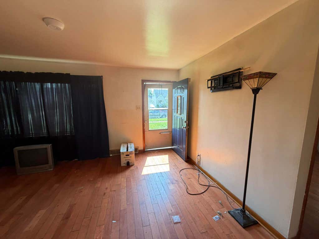 Photo of 5622 Wegg Avenue, East Chicago, IN 46312 (MLS # 843688)