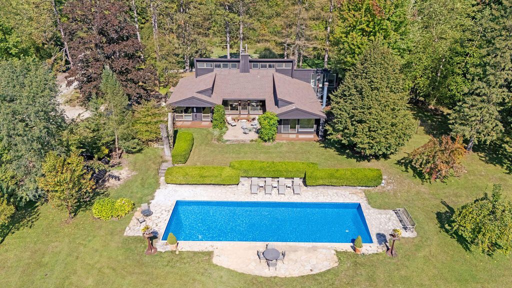 Photo of 2408 E 800 N, La Porte, IN 46350 (MLS # 836123)