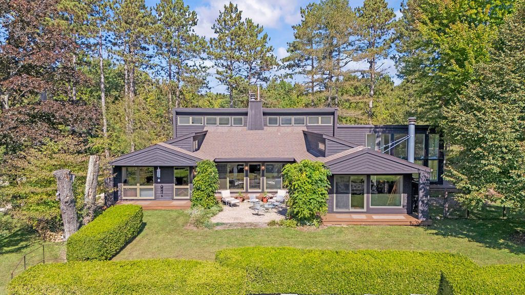 Photo of 2408 E 800 N, La Porte, IN 46350 (MLS # 836123)