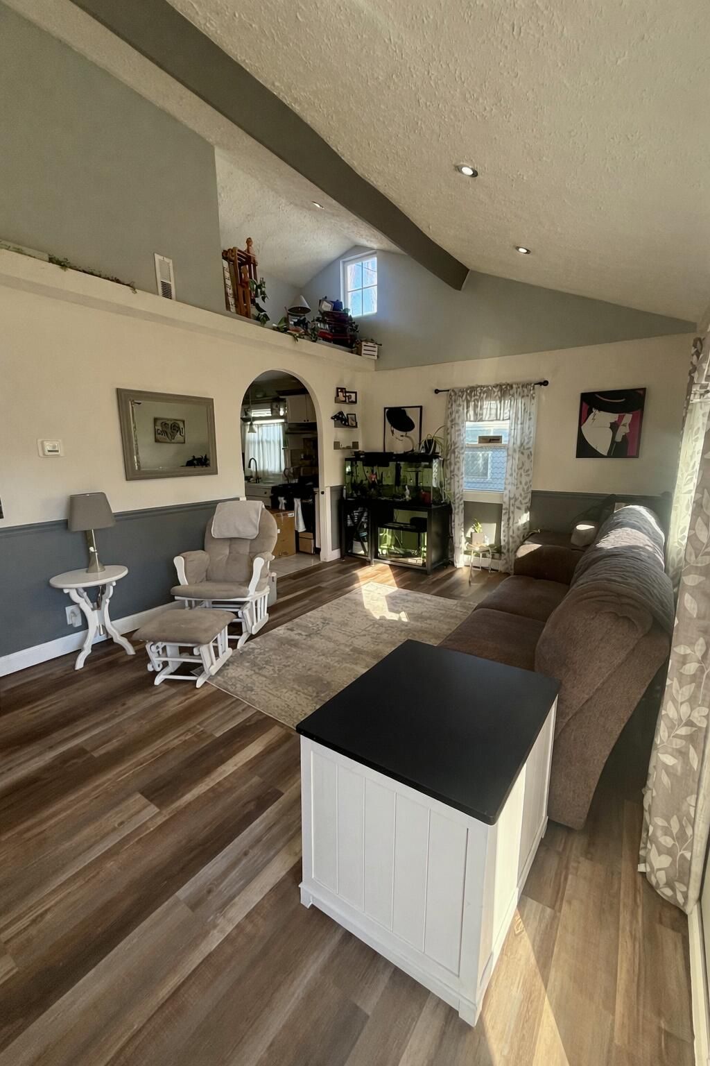 Photo of 270 Woodlawn Avenue, Chesterton, IN 46304 (MLS # 834437)