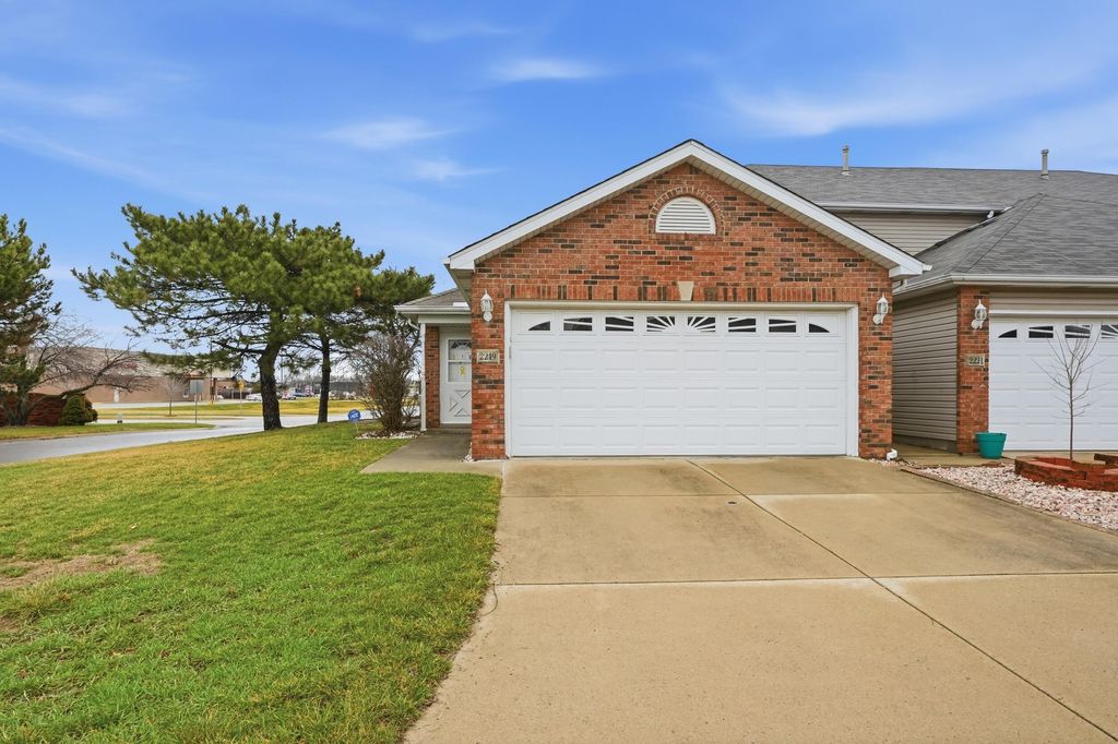 Photo of 2219 Sandridge Lane, Dyer, IN 46311 (MLS # 835527)