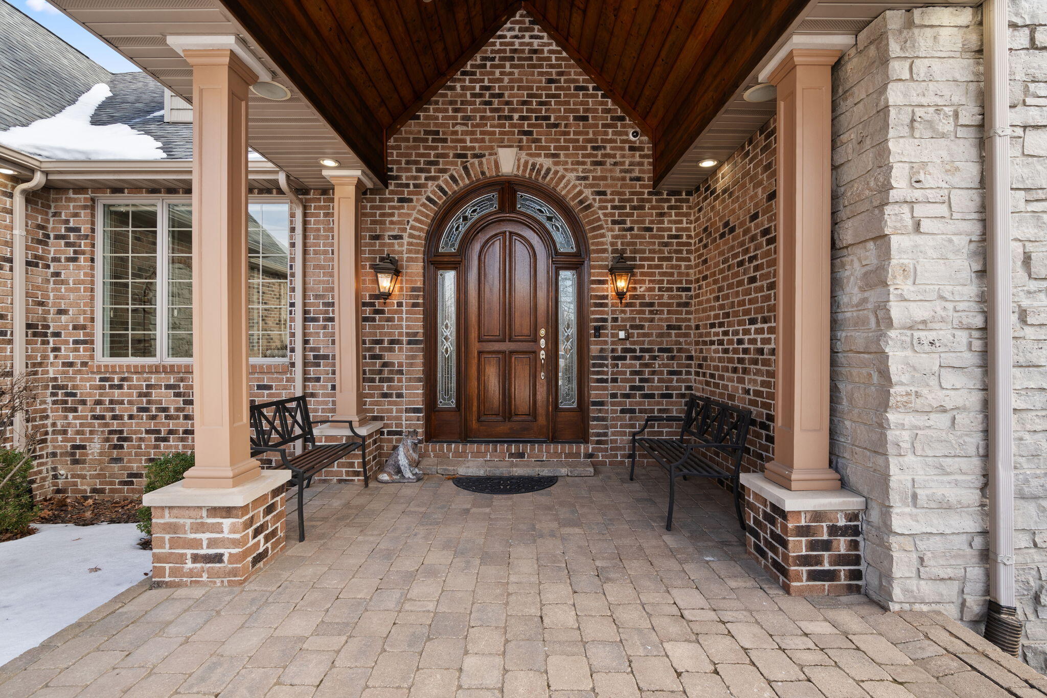 1089 George Ade Court