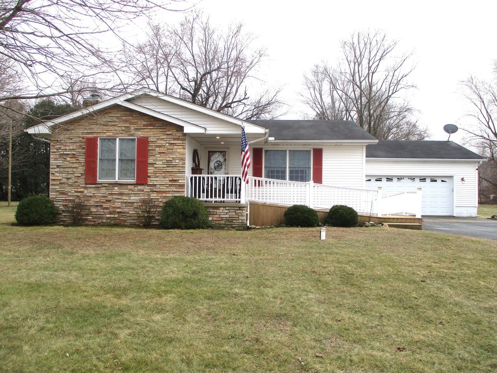 Photo of 478 W 900 S, Hebron, IN 46341 (MLS # 835008)