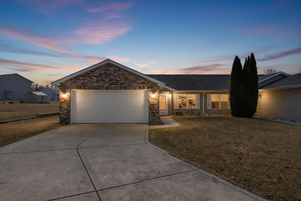 Photo of 4401 W 73rd Court, Merrillville, IN 46410 (MLS # 832912)