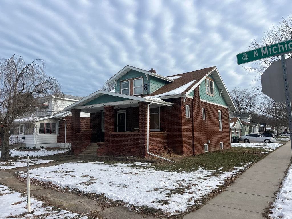 Photo of 101 N Michigan Avenue, Hobart, IN 46342 (MLS # 832095)