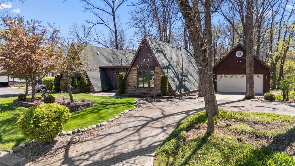 Photo of 5615 W 154th Court, Lowell, IN 46356 (MLS # 837496)