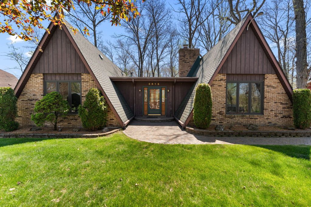 Photo of 5615 W 154th Court, Lowell, IN 46356 (MLS # 837496)