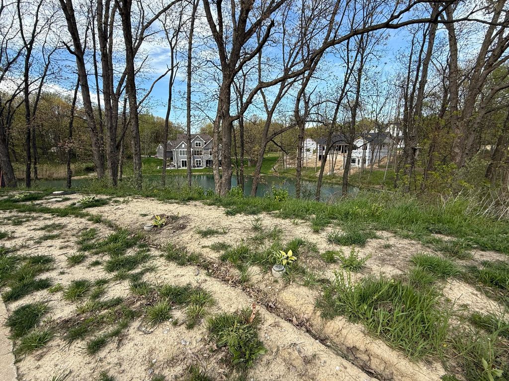 Photo of 702 W Bay Court, Crown Point, IN 46307 (MLS # 831409)