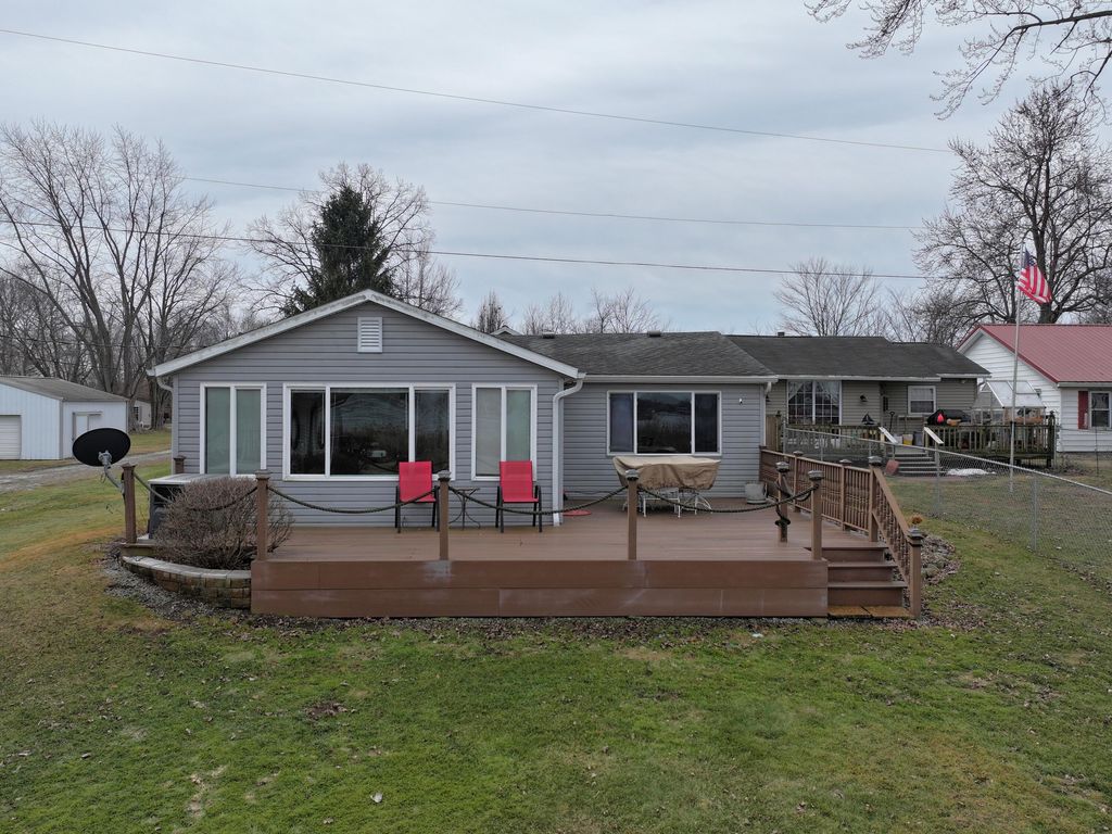 Photo of 11446 W South Park Road, Kewanna, IN 46939 (MLS # 834218)