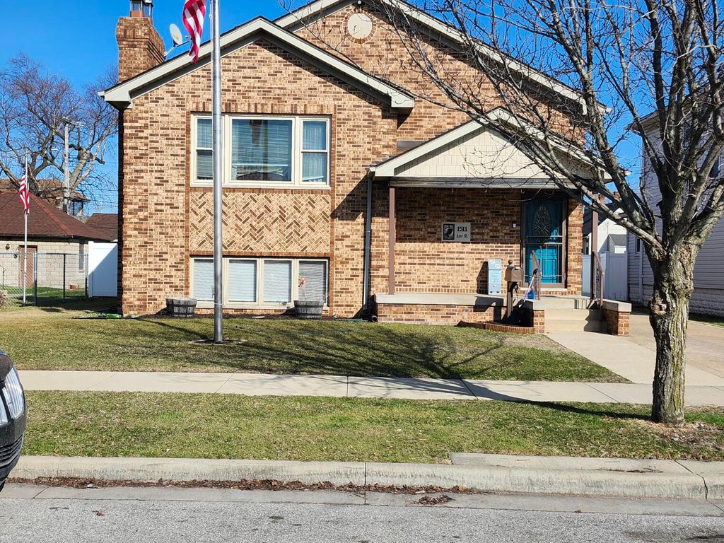 Photo of 1511 Amy Avenue, Whiting, IN 46394 (MLS # 835867)