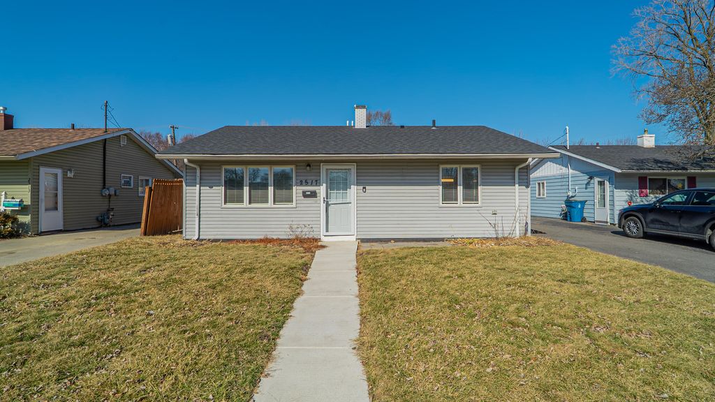 Photo of 2517 River Drive, Highland, IN 46322 (MLS # 834830)