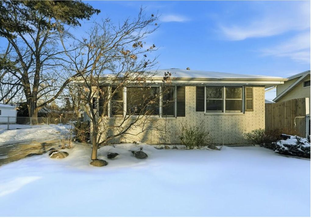 Photo of 1455 Mississippi Place, Hobart, IN 46342 (MLS # 833408)