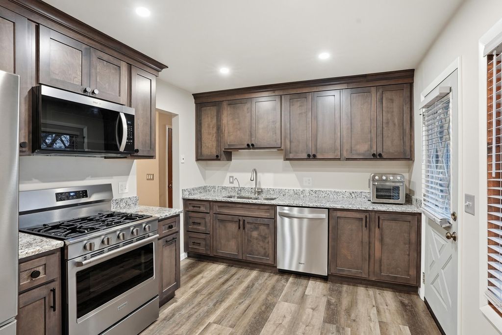 Photo of 715 Cheyenne Drive, Lowell, IN 46356 (MLS # 832814)